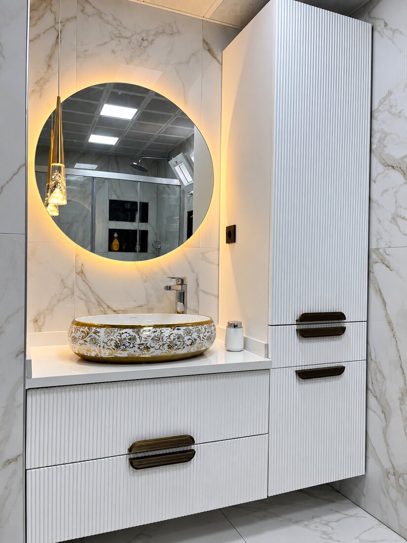 Aydınlatmalı yuvarlak aynalı banyo lavabo dolabı